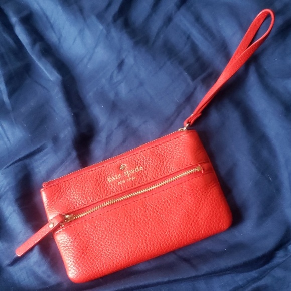 kate spade Handbags - 🎉11/21 Host Pick🎉Kate Spade| Wristlet